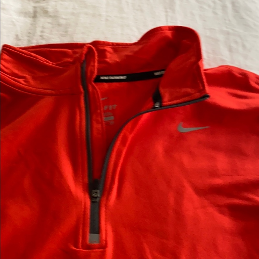 Nike men’s running 1/2 zip technical top